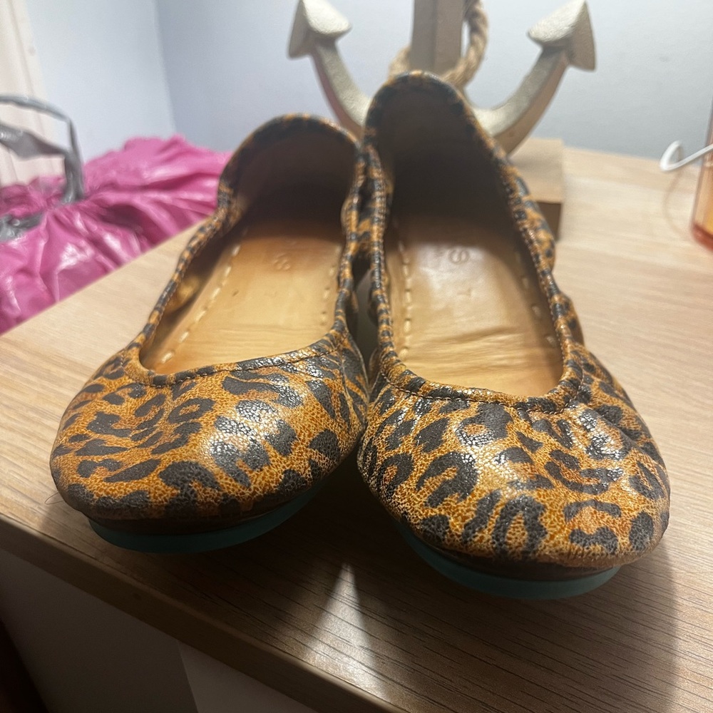 Leopard Tieks Size 7